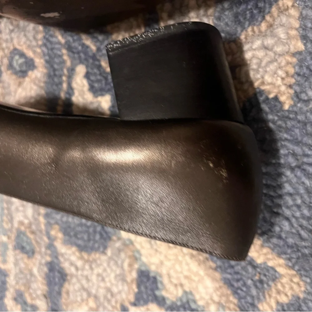 EUC Salvatore Ferragamo Heels - Picture 2 of 7